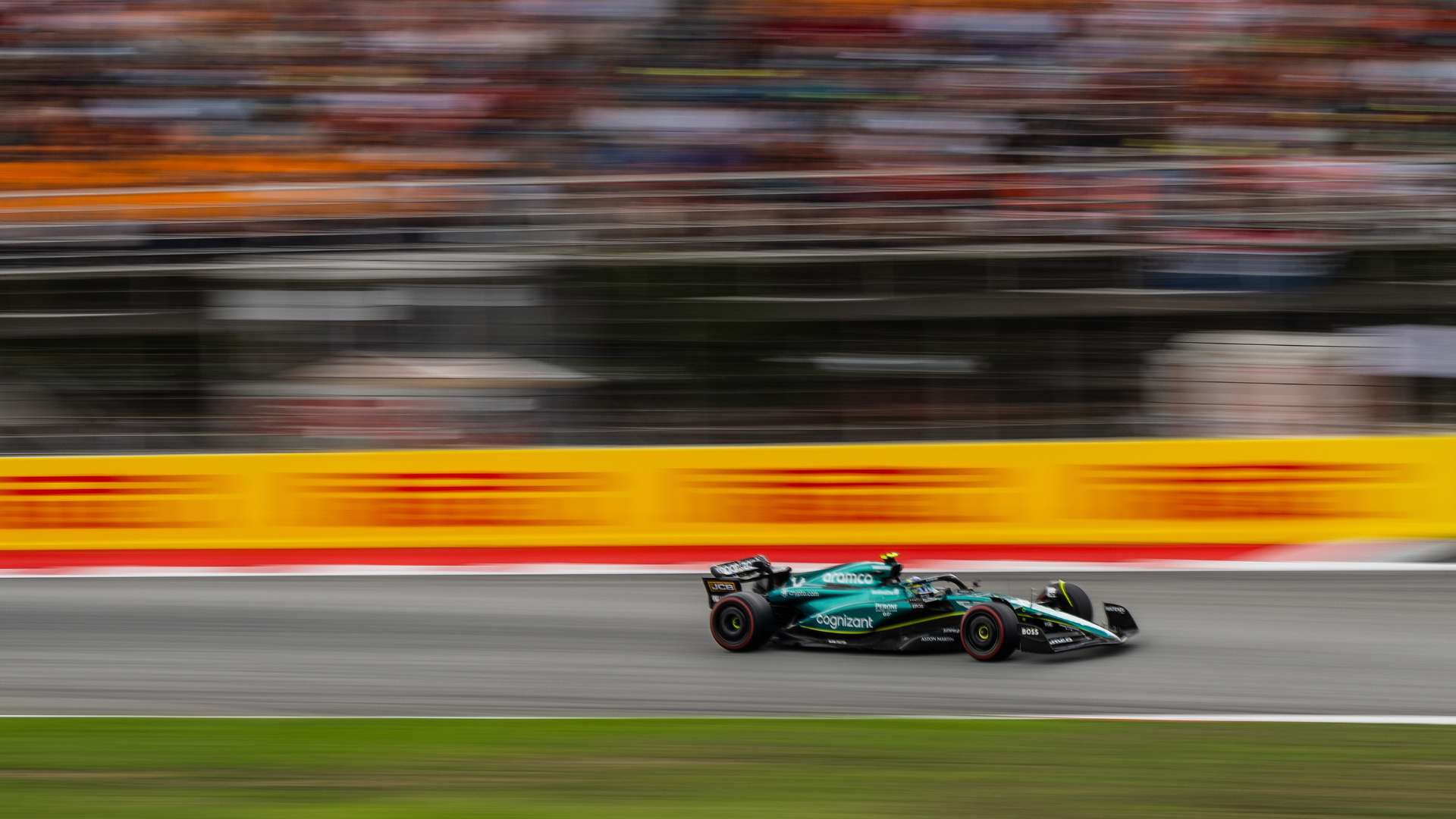 迪尼不但在 迪尼不但在